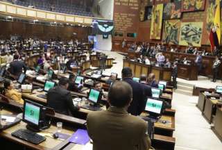 Ley para asignaci&oacute;n de recursos a municipios y prefecturas pasa al Ejecutivo