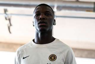 Mois&eacute;s Caicedo: Cr&iacute;ticas despiadadas tras su debut