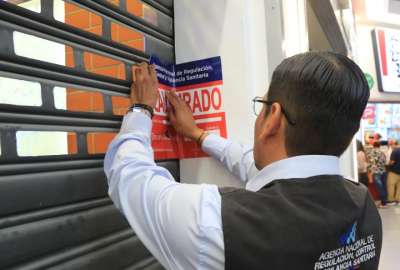 El cierre de este local se dio gracias a una denuncia ciudadana que alert&oacute; a la Arcsa.