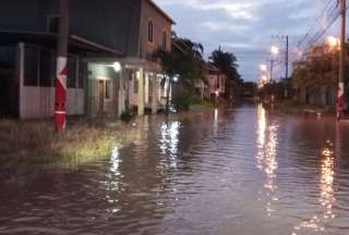 Contin&uacute;an las lluvias en Ecuador: Cuatro d&iacute;as de intensas precipitaciones generan emergencias