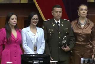 Asamblea Nacional condecor&oacute; a Santiago Olmedo