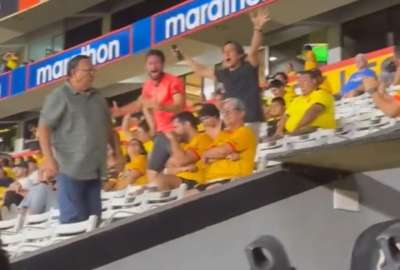 Hinchas de Barcelona celebraron el gol de Cumbay&aacute; ante Liga
