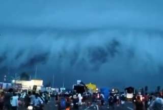 Tormenta monz&oacute;nica form&oacute; una nube estante en la India
