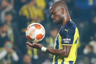 &Eacute;nner Valencia marc&oacute; un doblete para el Fenerbahce