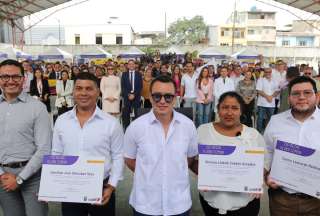 El presidente Daniel Noboa entreg&oacute; 250 becas de educaci&oacute;n superior
