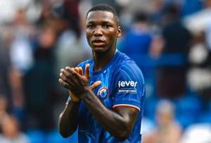 Moisés Caicedo puede ganar el premio al mejor jugador de la temporada con el Chelsea.