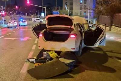 Las fuerzas de seguridad neutralizaron a uno de los atacantes cuando huía en su vehículo.