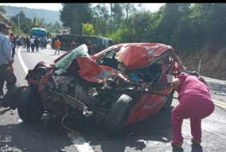 Dos fallecidos en accidente de tr&aacute;nsito en El Oro