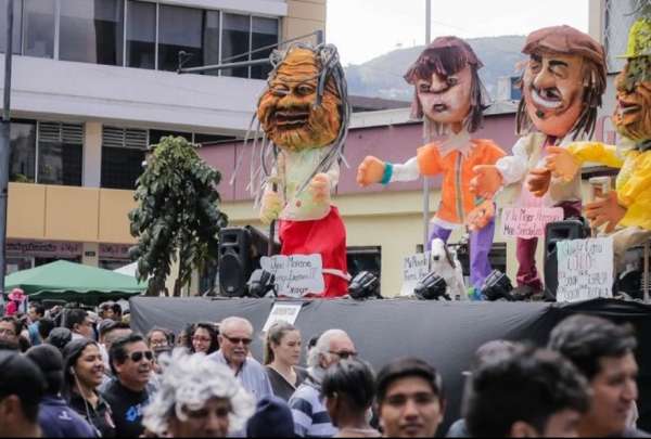 Conozca cu&aacute;les ser&aacute;n los cierres viales en Quito este 30 de diciembre, a prop&oacute;sito del Concurso de A&ntilde;os Viejos.