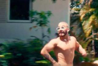 Circulan fotos de Manuel Turizo corriendo desnudo por Miami