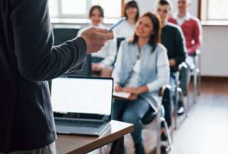 &iquest;Eres docente? Obt&eacute;n tu t&iacute;tulo de tercer nivel con el programa 'Validatec'