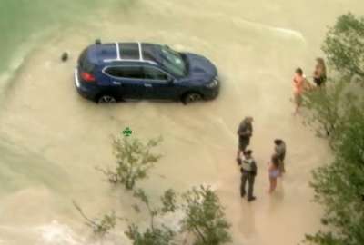 Detienen a mujer por conducir en estado et&iacute;lico en una playa de Florida