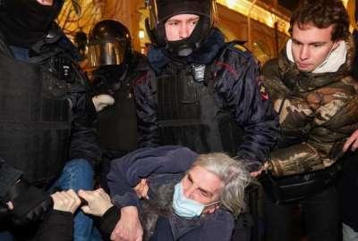 Las personas arrestadas se oponen a una movilizaci&oacute;n militar masiva contra Ucrania. 