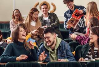 Abierta la convocatoria de becas de Fundaci&oacute;n Carolina