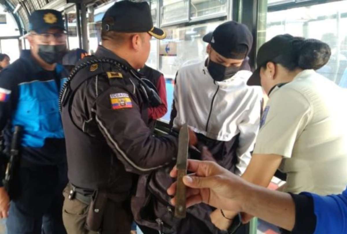 Polic&iacute;a detiene a banda dedicada a robar en el transporte p&uacute;blico de Quito