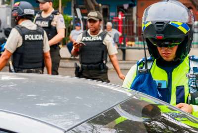 Operativos en el Guasmo: retienen 71 motos y tricimotos sin placas y matr&iacute;culas