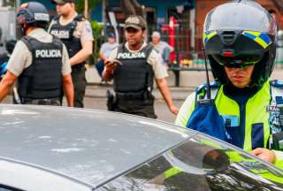 Operativos en el Guasmo: retienen 71 motos y tricimotos sin placas y matr&iacute;culas