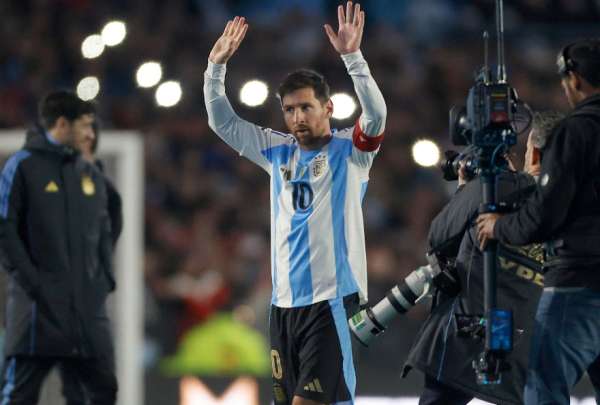 Lionel Messi no vendr&aacute; a Guayaquil para el cierre de las Eliminatorias