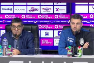 Santiago Morales (izquierda) habl&oacute; sobre el impasse con Barcelona