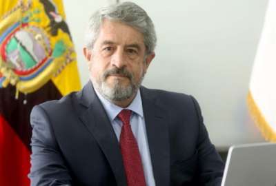 Ministro de Salud, Jos&eacute; Ruales. 