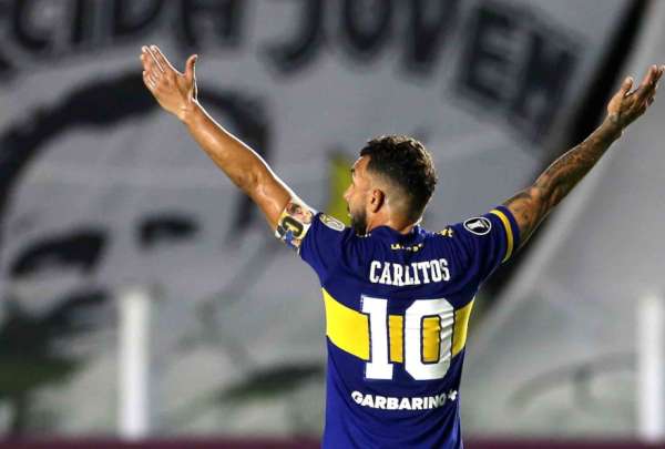 La entrada m&aacute;s barata a la cena amarilla con Carlos T&eacute;vez cuesta $80