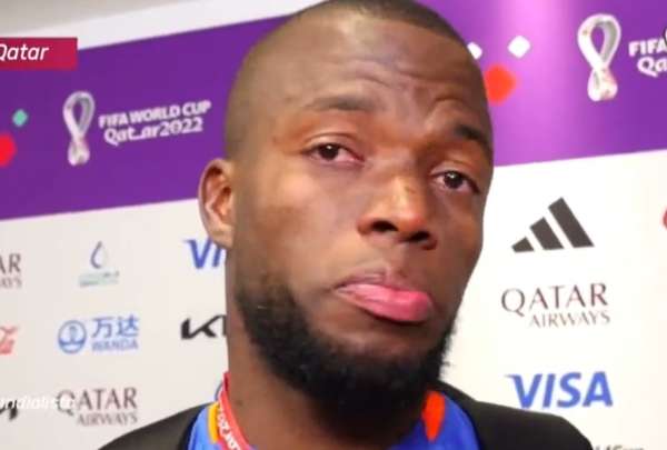 &Eacute;nner Valencia ofreci&oacute; disculpas a la afici&oacute;n ecuatoriana por la eliminaci&oacute;n