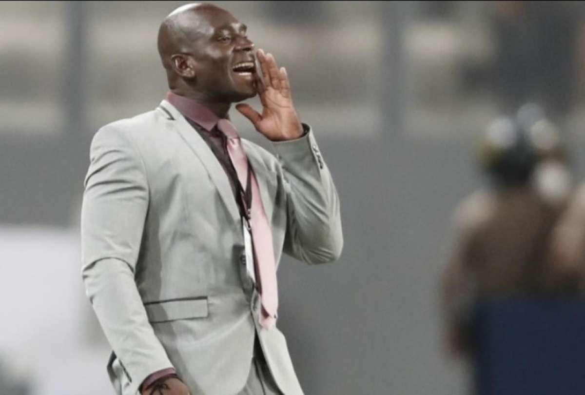 El entrenador Segundo Alejandro Castillo volvió a ausentarse de la rueda de prensa tras la caída 3-1 ante Liga de Quito, en un año crítico para los canarios.