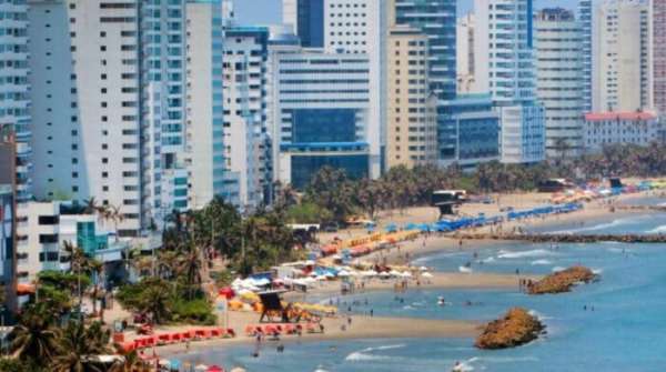 Las playas son destinos tur&iacute;sticos preferidos en feriado.