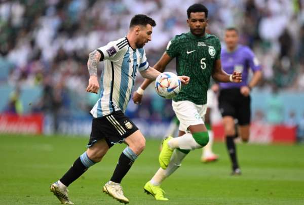 Arabia Saudita venci&oacute; a Argentina en el arranque del Grupo C de Qatar 2022