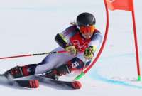 Esquiadora se recupera por terrible ca&iacute;da en Beijing 2022
