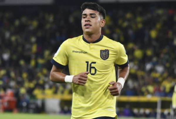 Kendry P&aacute;ez no fue considerado por Chelsea para el Mundial de Clubes