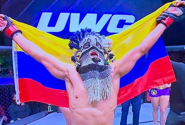Aaron Ca&ntilde;arte gan&oacute; su novena pelea por KO y sue&ntilde;a con llegar a la UFC