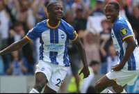Moisés Caicedo (izq.) es considerado uno de los mejores jugadores de la Premier League.