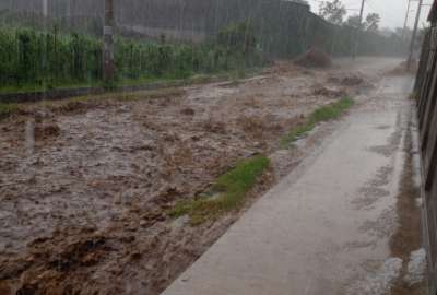 Dos barrios de Amagua&ntilde;a se inundaron con el desbordamiento de un r&iacute;o