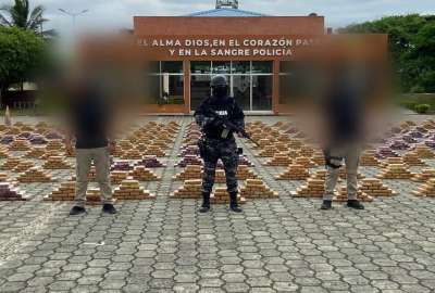 Polic&iacute;a Nacional incaut&oacute; m&aacute;s de cuatro toneladas de coca&iacute;na en Manab&iacute;