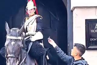 &iexcl;Incre&iacute;ble! La reacci&oacute;n contra un influencer por meterse con la Guardia Real&nbsp;