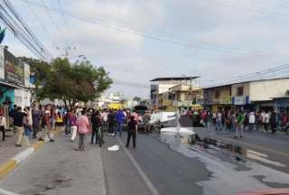 Avioneta habr&iacute;a ca&iacute;do en plena avenida en la ciudad la Libertad en Santa Elena