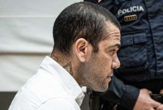 Dani Alves fue condenado a cuatro a&ntilde;os de c&aacute;rcel por agresi&oacute;n sexual