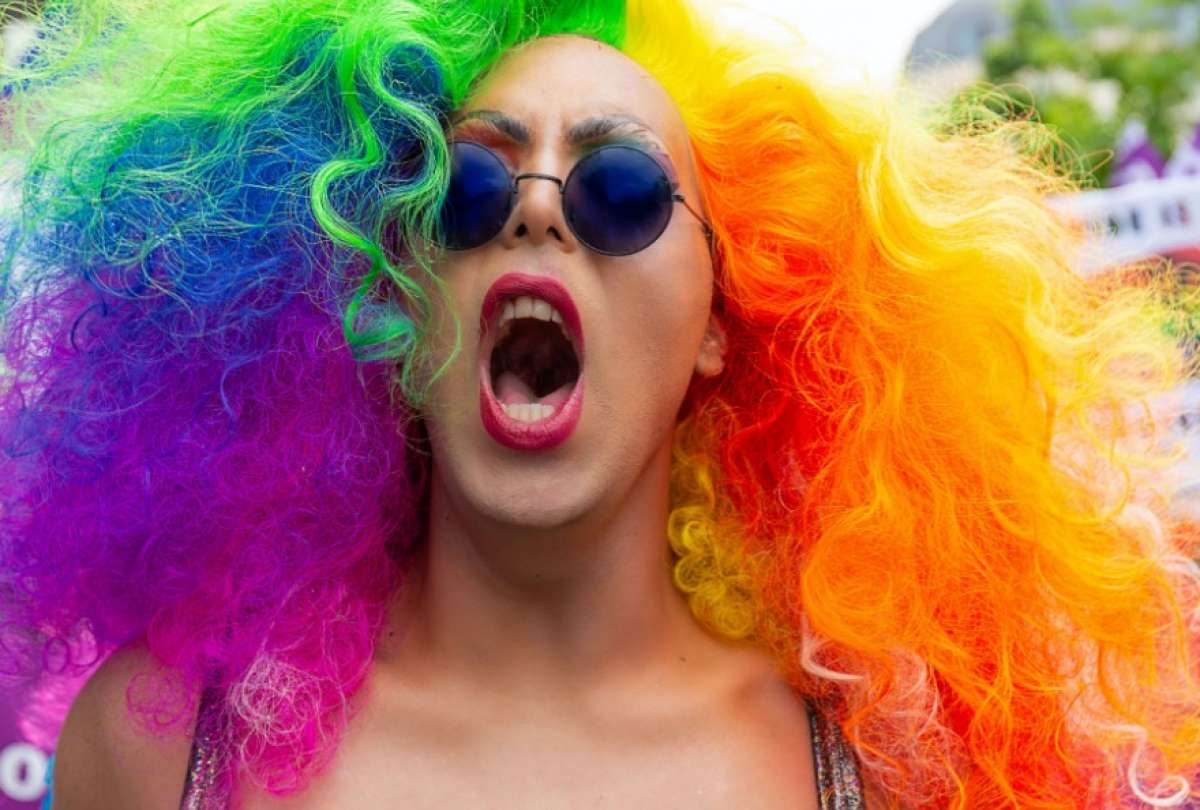 El Orgullo recorrer&aacute; ma&ntilde;ana Madrid con 40 carrozas, asistencia de ministras y reivindicaci&oacute;n de la Ley trans