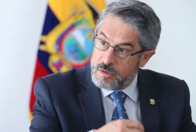 Jos&eacute; Ruales, ministro de Salud, agradeci&oacute; por la donaci&oacute;n para los centros de salud p&uacute;blicos del Ecuador. 