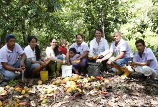 Paccari impulsa la presencia laboral de las mujeres en zonas rurales