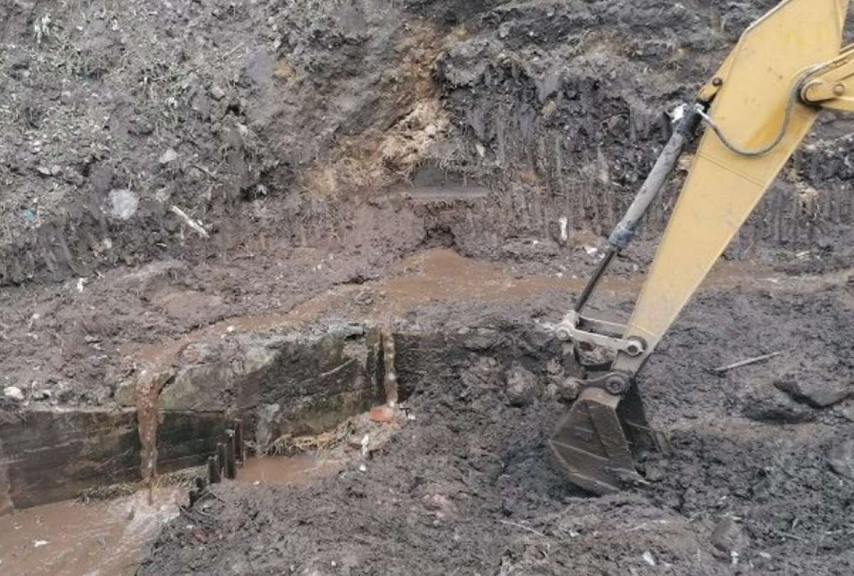 Lodo del aluvi&oacute;n fue retirado de dos quebradas cercanas a La Comuna