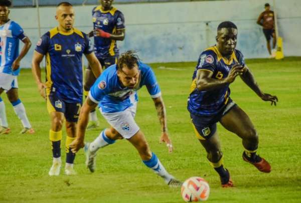Delf&iacute;n perd&iacute;a por dos goles, pero rescat&oacute; un punto