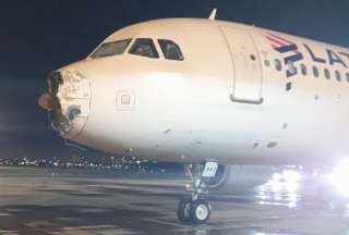 Pasajeros de un avi&oacute;n vivieron momentos de terror
