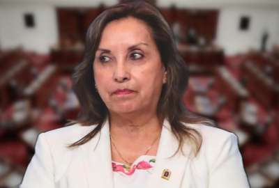 Seg&uacute;n la ley en el Per&uacute;, un mandatario no puede abandonar el pa&iacute;s sin pedir autorizaci&oacute;n al Congreso.