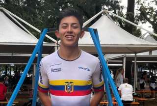 Jeremy Ulcuango gan&oacute; la medalla de plata en Mundial de patinaje