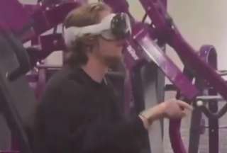 Revelan las primeras im&aacute;genes de gente utilizando el Apple Vision Pro