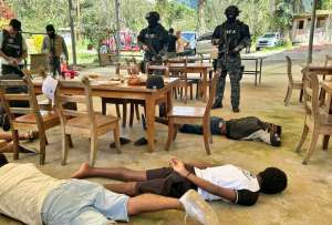 Seis miembros de una familia fueron liberados por la Polic&iacute;a Nacional tras estar secuestrados por 30 d&iacute;as.