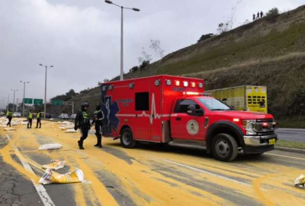 Un grave accidente en la Ruta Viva de Quito ocurri&oacute; esta ma&ntilde;ana. Hay un fallecido. 
