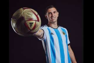 Presentan el nuevo bal&oacute;n con el que se jugar&aacute;n las instancias finales de Qatar 2022